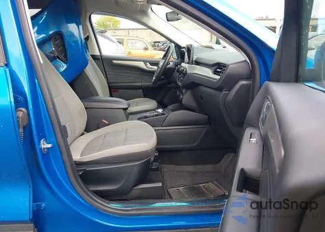 2021 Ford Escape Se z USA, uszkodzony, nr VIN 1FMCU9G69MUB33043